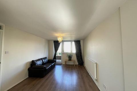 1 bedroom apartment to rent, Cossall Walk, Queens Road , London, SE15