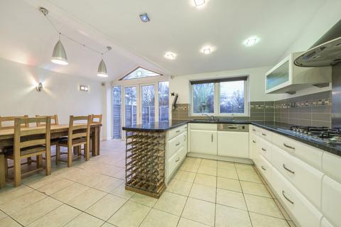 108 Envis Way, Fairlands, Guildford, GU3 3NL