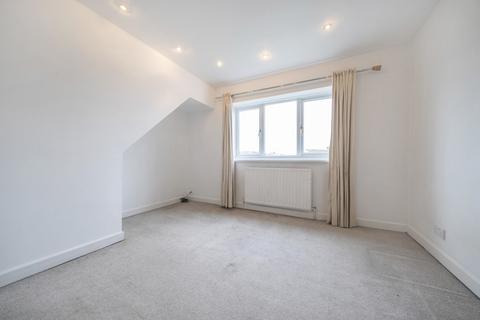 108 Envis Way, Fairlands, Guildford, GU3 3NL