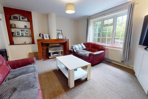 3 bedroom terraced house for sale, Oak Tree Road, Ashford TN23 4QP