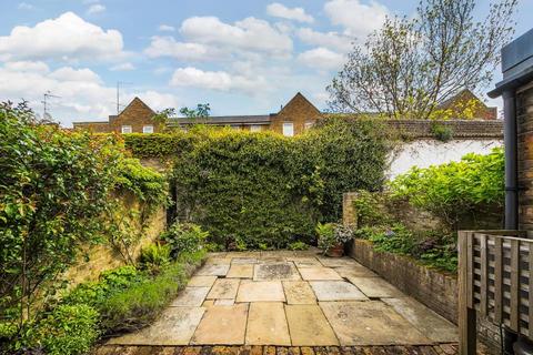 19 Avondale Park Gardens, London, W11 4PR