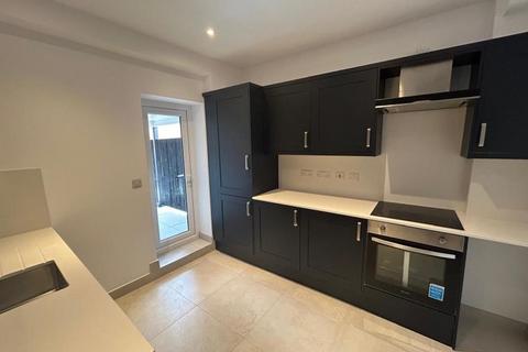 1 bedroom apartment to rent, 174 High Street, Guildford GU1