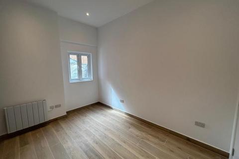 1 bedroom apartment to rent, 174 High Street, Guildford GU1