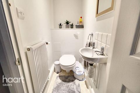 20 Rapier Close, Purfleet, RM19 1QQ