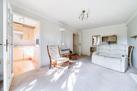 1 bedroom flat for sale, Lightwater, Surrey GU18