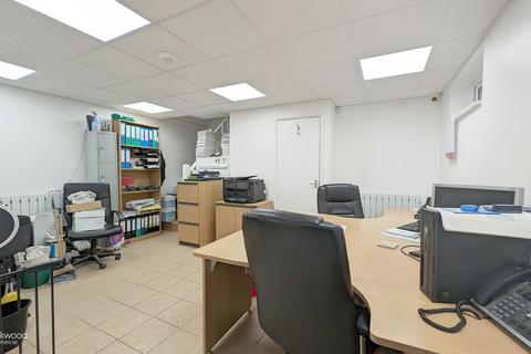 Office to rent, Westgate on Sea