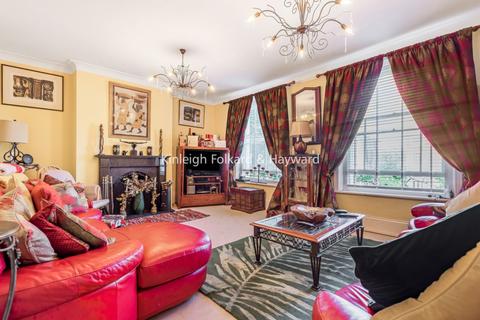 3 bedroom apartment to rent, Upper Brockley Road London SE4