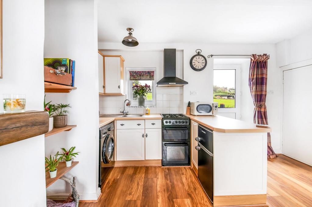 OPEN-PLAN LIVING DINING AND KITCHEN cont.