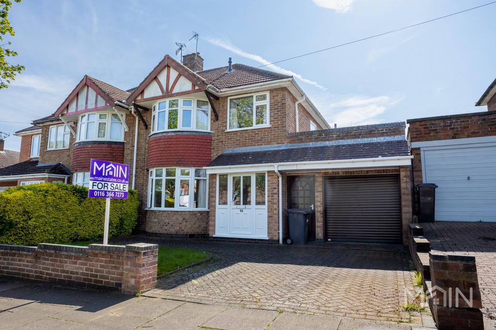 Downing Drive, Evington, Leicester LE5 3 bed semidetached house for