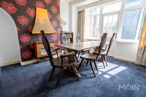94 Downing Drive, Leicester, LE5 6LH