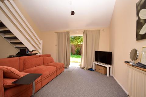 1 bedroom semi-detached house to rent, Tulip Close Croydon CR0