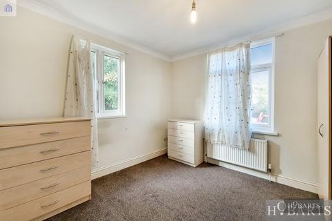 2 bedroom flat for sale, Station Road, Wood Green, London, N22