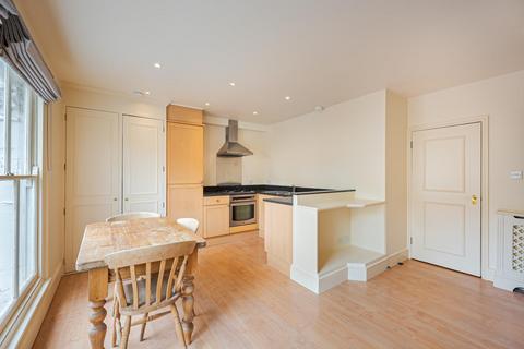 2 bedroom flat for sale, Northcote Road, London SW11