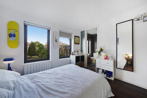 3 bedroom duplex for sale, Hemstal Road, West Hampstead, NW6