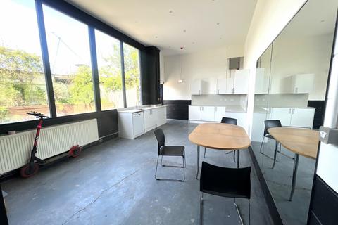 Property to rent, Mill Mead Industrial Estate, London N17