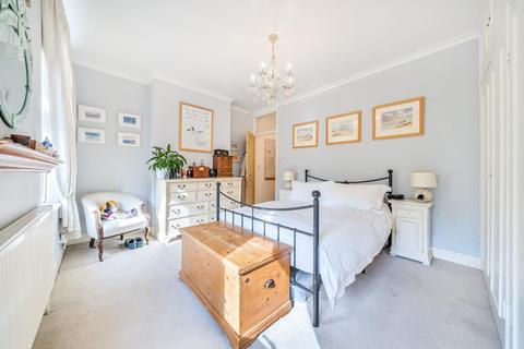 27 Grove Road, London, SW19 1BL