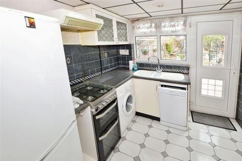 3 bedroom terraced house for sale, Shepeshall, Basildon, Essex, SS15