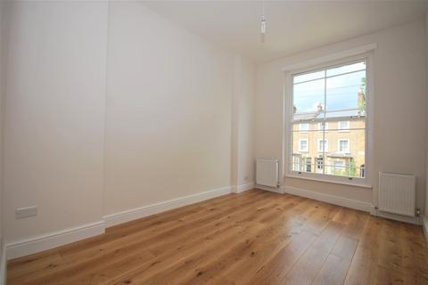1 bedroom flat to rent, Belfort Road London SE15