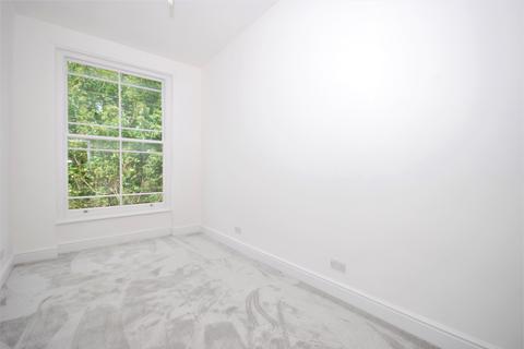1 bedroom flat to rent, Belfort Road London SE15