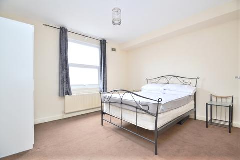 2 bedroom maisonette to rent, New Cross Road Brockley SE14