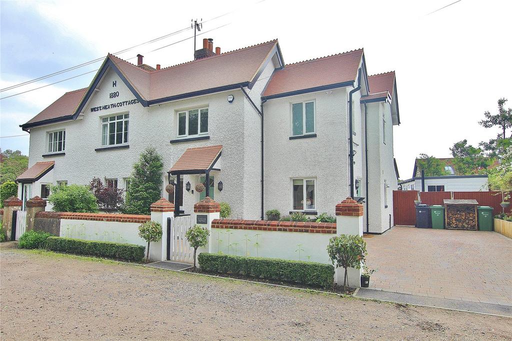 Pirbright, Woking GU24 3 bed semi-detached house for sale - £900,000