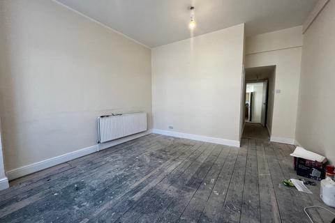 1 bedroom ground floor flat to rent, Granville Road, Suffolk IP11