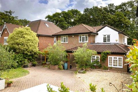 29 Henley Drive, Kingston Upon Thames, KT2 7EB