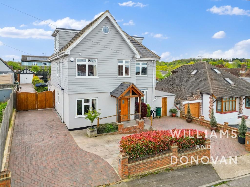 Clarence Road, South Benfleet 7 bed detached house for sale £995,000