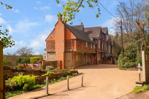 5 bedroom country house for sale, Whitmead Road Tilford, Surrey, GU10 2BF