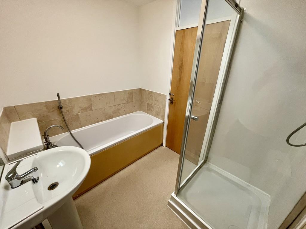 P10 Bathroom 1.2