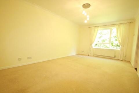 11 Montana Close, South Croydon, CR2 0AT