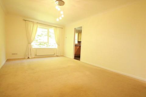 11 Montana Close, South Croydon, CR2 0AT