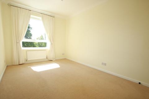 11 Montana Close, South Croydon, CR2 0AT