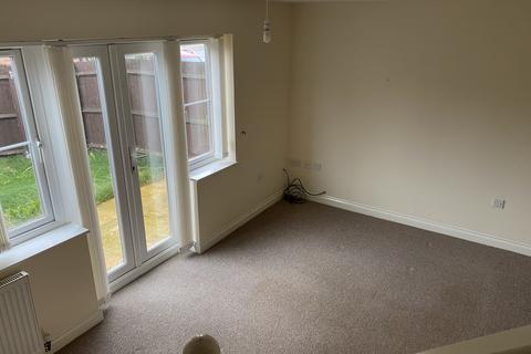 2 bedroom end of terrace house to rent, Leconfield Drive Kingsway, Quedgeley GL2