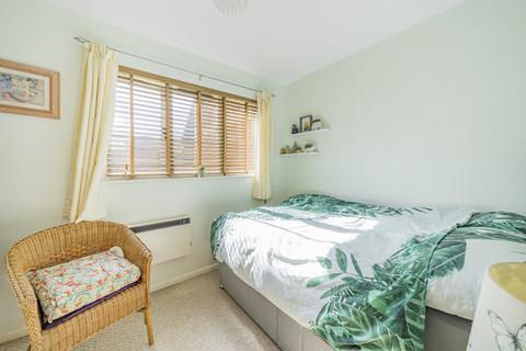 34 Rossignol Gardens, Carshalton, SM5 2ED