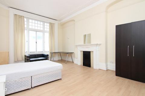 4 bedroom apartment to rent, Gloucester Road, South Kensington SW7