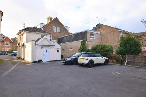 1 bedroom flat for sale, Glendinning Avenue, Weymouth