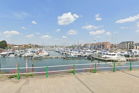2 bedroom ground floor flat for sale, North Quay, Weymouth