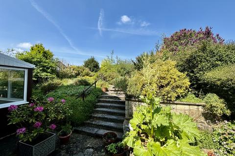 148 Brook Drive, Corsham, SN13 9AZ