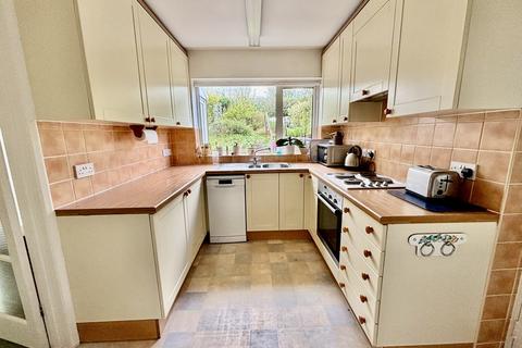 148 Brook Drive, Corsham, SN13 9AZ