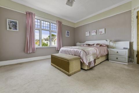 33 Bishops Road, Whitchurch, Cardiff, CF14 1LU