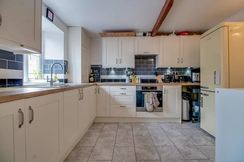 2 bedroom end of terrace house for sale, Woodhead Road, Holmbridge, Holmfirth