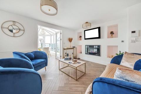 3 bedroom penthouse for sale, Compass Point, Carbis Bay, St Ives, Cornwall