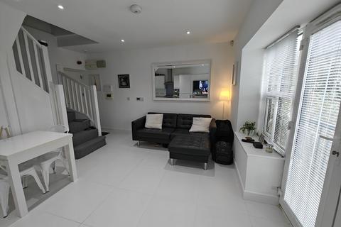 1 bedroom apartment to rent, Riverview Court, Cowbridge Road West, Cardiff