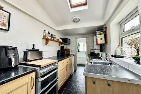 2 bedroom terraced house for sale, The Avenue, Egham, Surrey, TW20