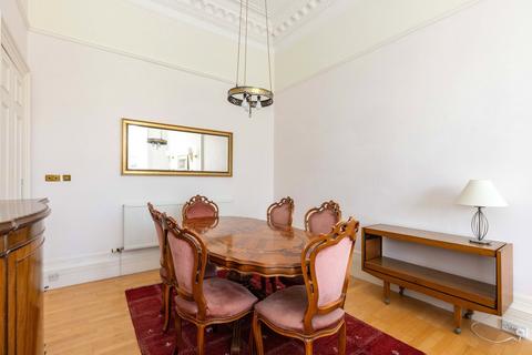 3 bedroom apartment to rent, Eglinton Crescent, Edinburgh, Midlothian