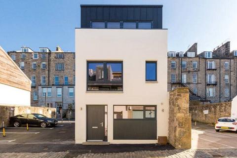 Edinburgh - 4 bedroom detached house to rent