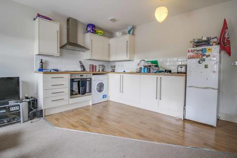 2 bedroom apartment to rent, Dammas Lane, Swindon SN1