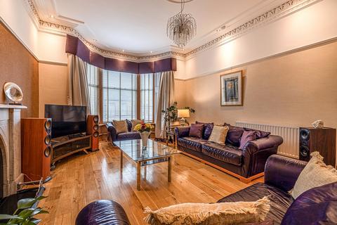 4 bedroom apartment for sale, Queen Square, Strathbungo, Glasgow