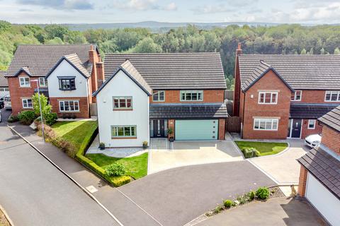 4 bedroom detached house for sale, Hill Top View, Chorley PR6